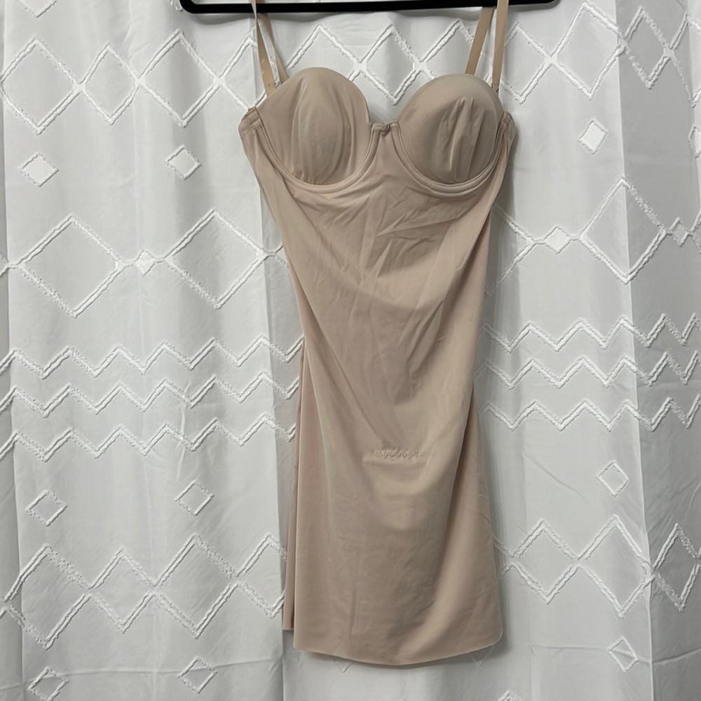 Nude 34B Women Shapewear. Choose to use strapless or with straps